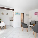 House Ingrid דירה פולה