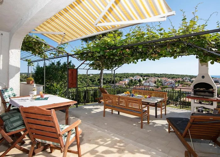 House Ingrid * 풀라