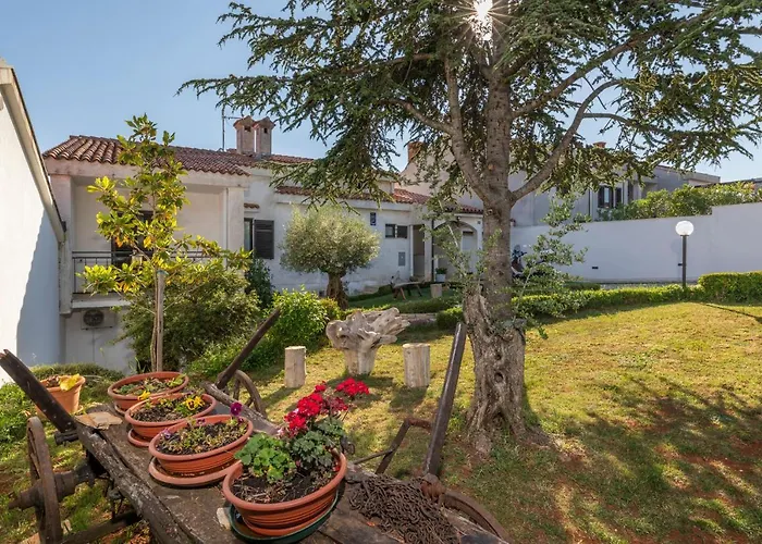 House Ingrid 아파트 *