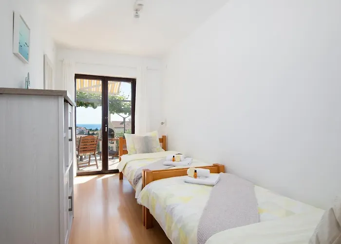 House Ingrid * Πούλα