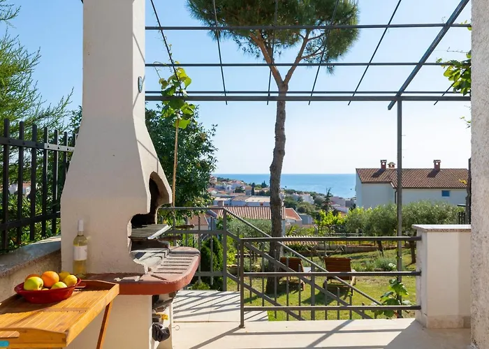 House Ingrid Πούλα