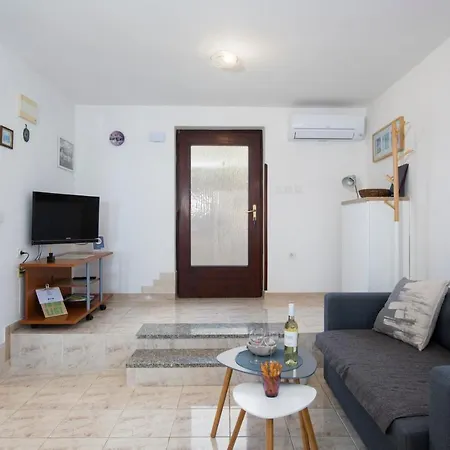 House Ingrid Apartment Pula